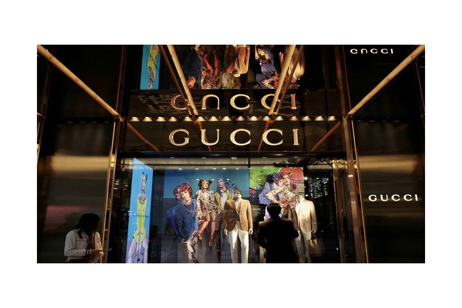 Gucci faces daunting task to replace top designer