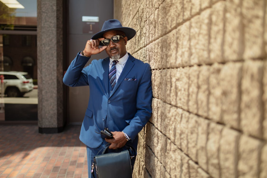 How to match three-piece suit with men’s hats