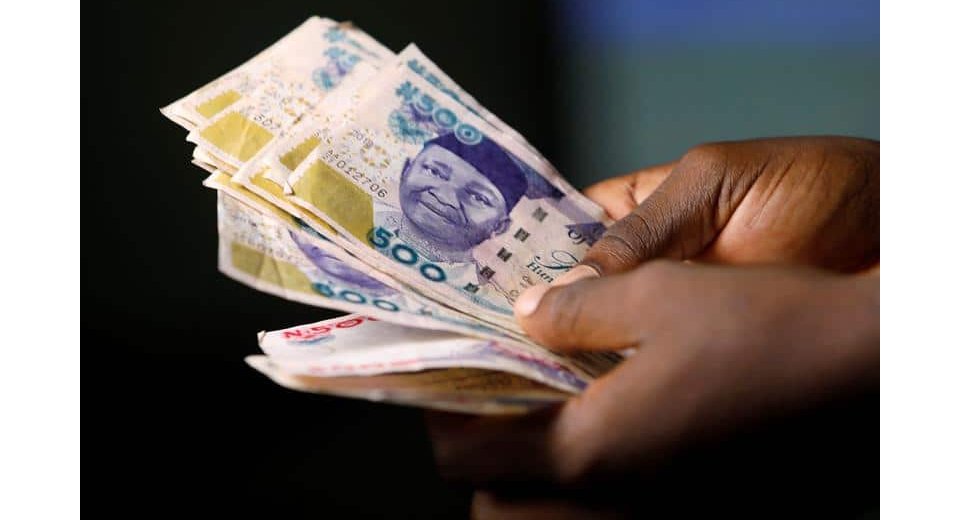 Nigeria’s Naira Sinks to Record Low After Liquidity Shrinks