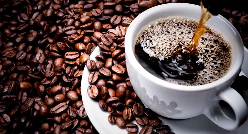 Should we drink coffee first thing in the morning? Here’s why experts say no