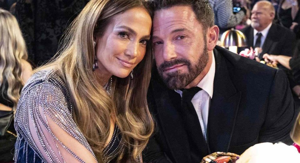 Jennifer Lopez and Ben Affleck wanted to stay together when they called off 2003 wedding