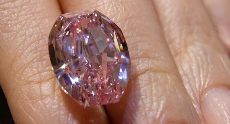 Pink diamond sells for nearly $58 million in Hong Kong